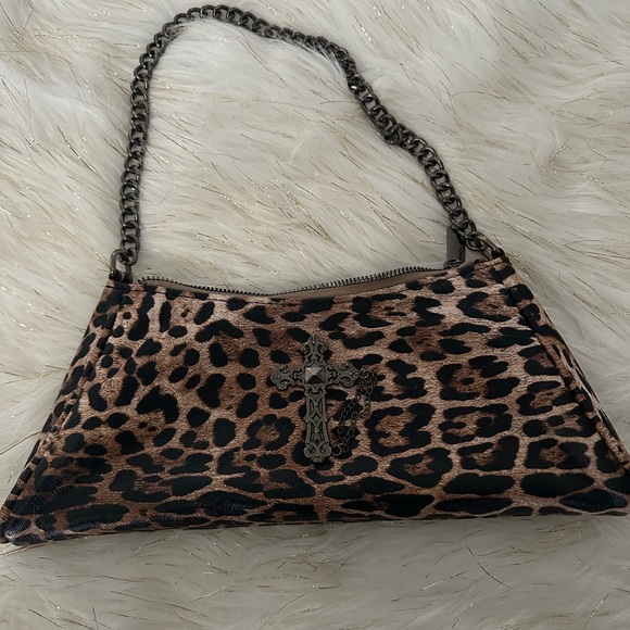 Fashion Nova Handbags - Fashion Nova Leopard Chain Shoulder Bag